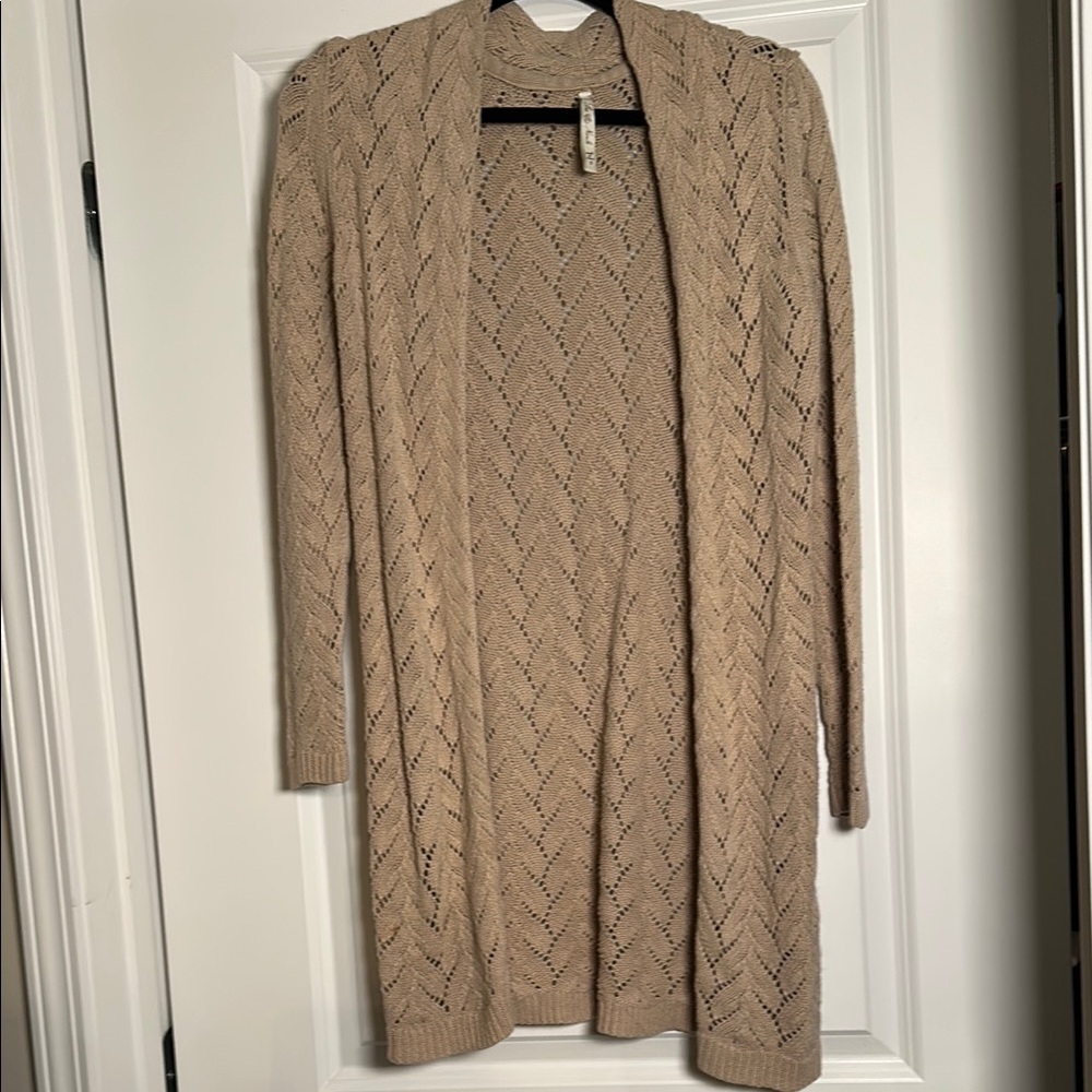 Leo & Nicole Tan Cable-Knit Cardigan Sweater